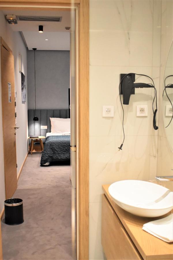 Korpa Deli Rooms Novi Sad Bagian luar foto
