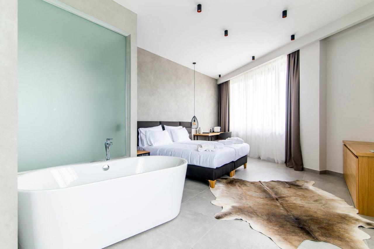 Korpa Deli Rooms Novi Sad Bagian luar foto