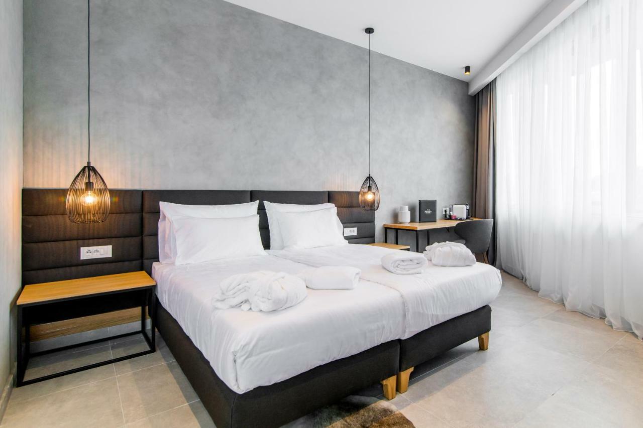 Korpa Deli Rooms Novi Sad Bagian luar foto