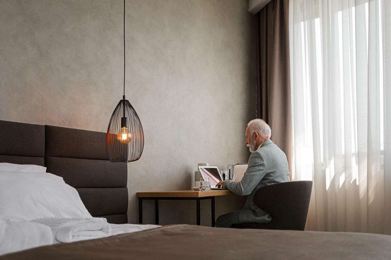 Korpa Deli Rooms Novi Sad Bagian luar foto